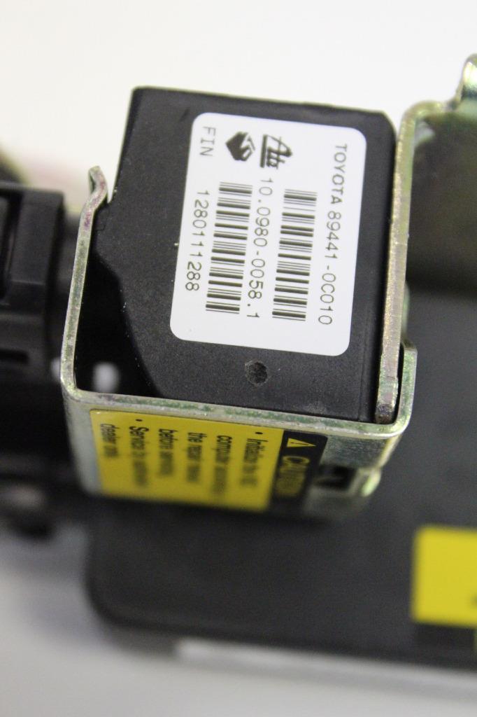 2001-2003 Toyota Sequoia Yaw Rate Sensor Module 89180-0c010