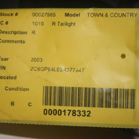 2001-2003 DODGE CARAVAN TOWN & COUNTRY  RIGHT PASSENGER SIDE TAIL LIGHT  27985 - BIGGSMOTORING.COM