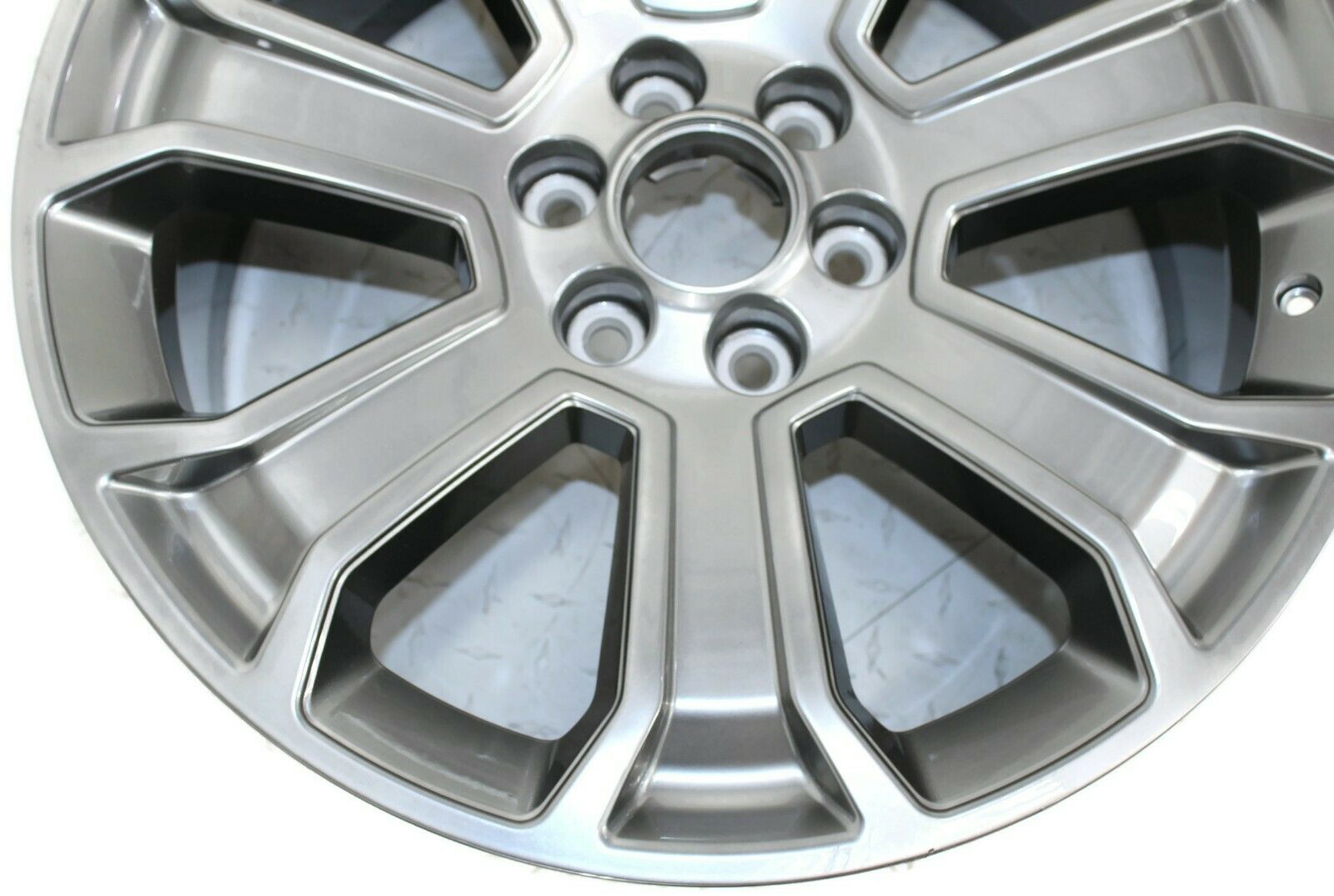 GMC Sierra 1500 Sierra Denali 2014-2018 22 OEM Wheel Rim GMC Sierra 1500 Sierra Denali 2014-2018 22 OEM Wheel Rim