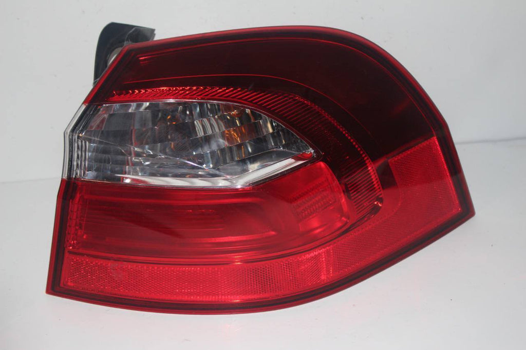 Kia Rio Strike Rear Light 2012-2016 KIA RIO HATCHBACK PASSENGER SIDE REAR TAIL LIGHT 27232