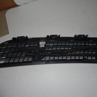 2003 MERCEDES BENZ W220 S500 S430 HOOD GRILLE SLIVER W/ WASHER NOZZEL & SENSOR - BIGGSMOTORING.COM